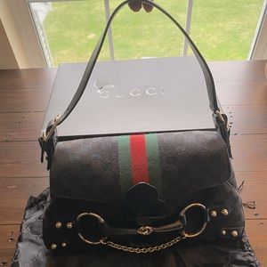 Black Gucci handbag - like new
